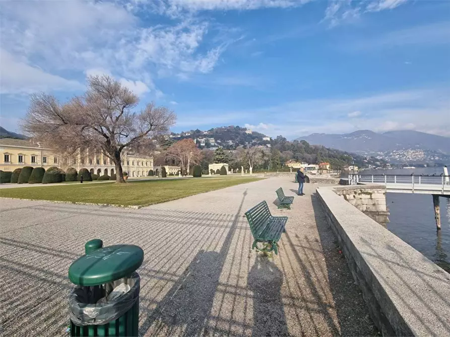 Immagine 38 di Attico in vendita  in Via Cernobbio 7 a Como