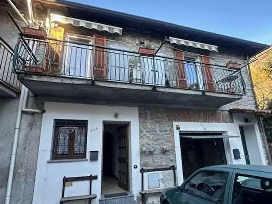 Immagine 1 di Porzione di casa in vendita  in Via Barelli a Maslianico