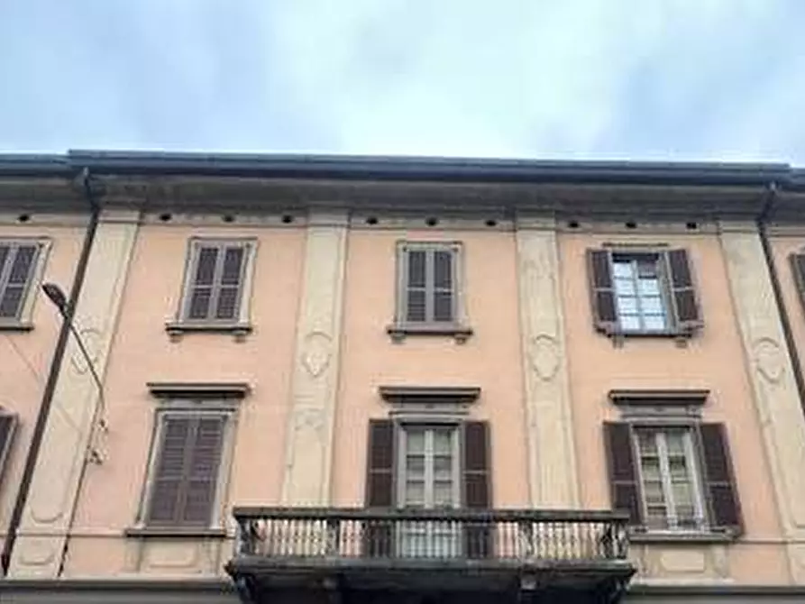Immagine 3 di Appartamento in vendita  in Via Milano 36 a Como