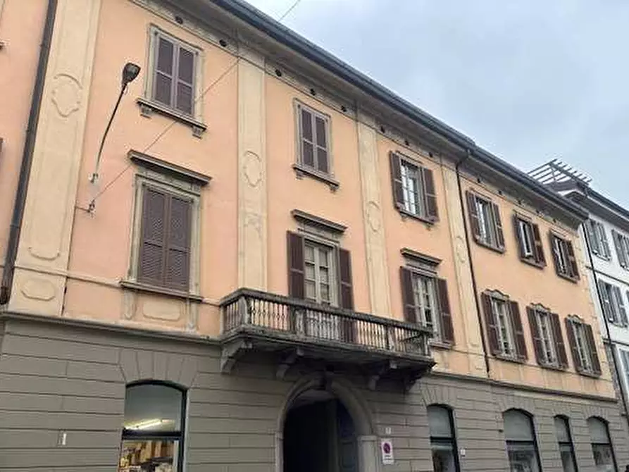 Immagine 5 di Appartamento in vendita  in Via Milano 36 a Como