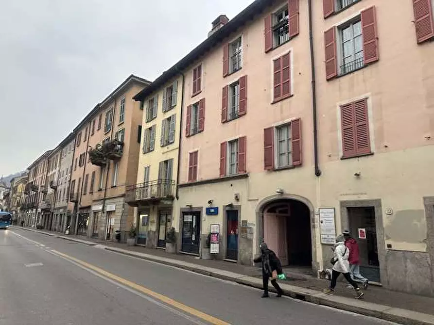 Immagine 12 di Appartamento in vendita  in Via Milano 36 a Como