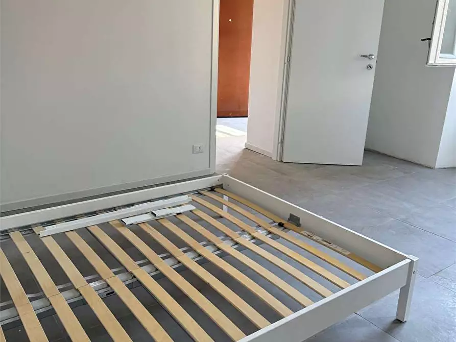 Immagine 37 di Bilocale in affitto  in Via Bellinzona 239 a Como