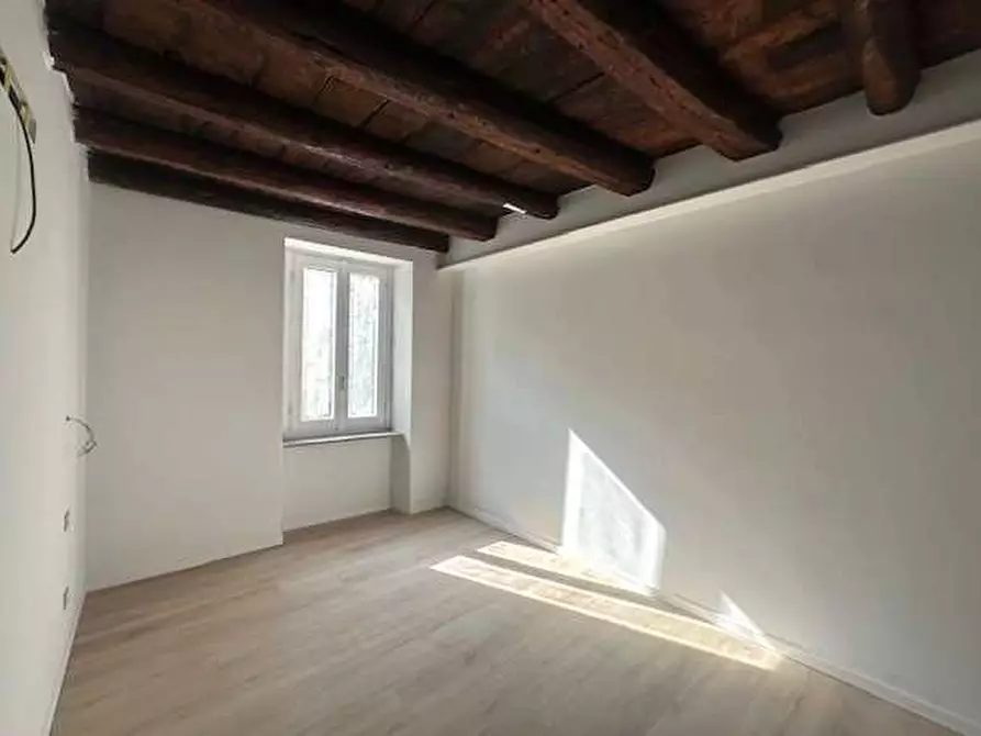 Immagine 4 di Appartamento in vendita  in Via MIlano 116 a Como
