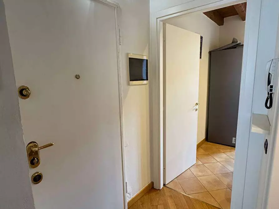 Immagine 3 di Appartamento in affitto  in Via Milano  181 a Como