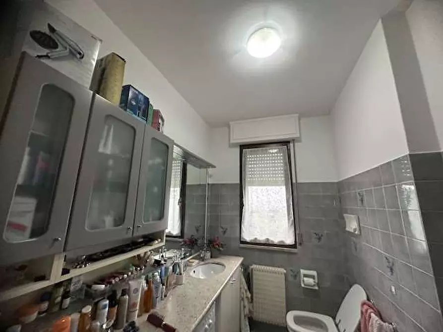 Immagine 16 di Bilocale in affitto  in Via Boccioni 15 a Como