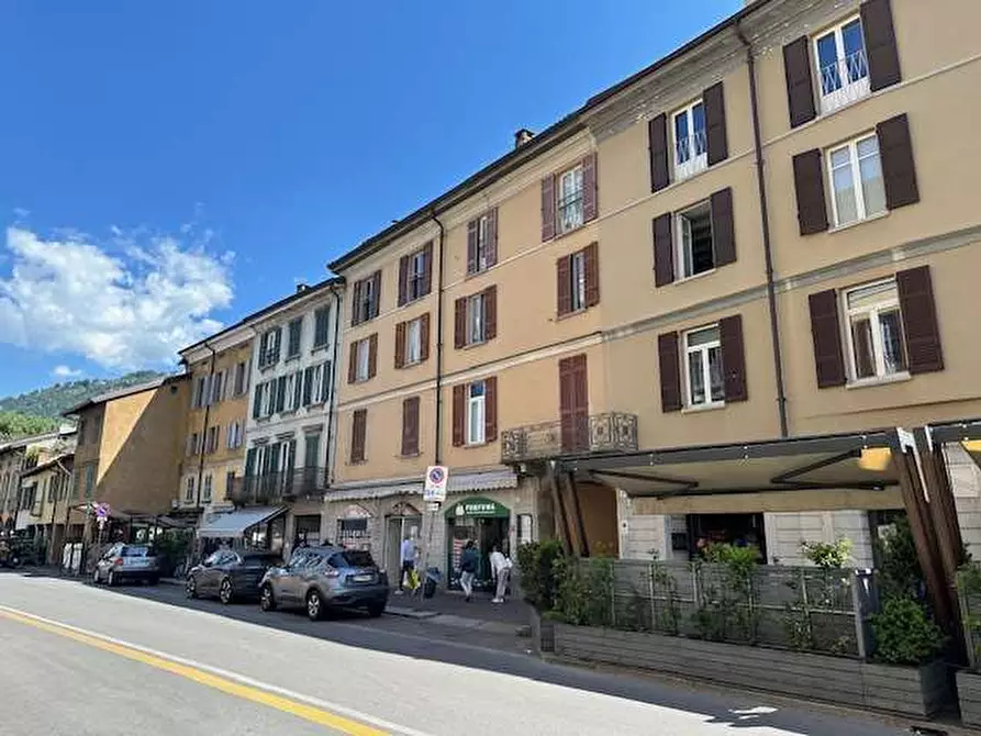 Immagine 15 di Appartamento in vendita  in Via Milano a Como