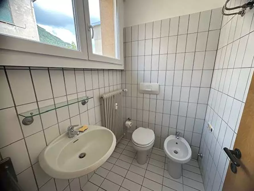 Immagine 17 di Appartamento in affitto  in Via Lega Insurrezionale 3 a Como