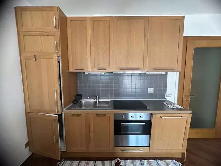 Immagine 10 di Appartamento in affitto  in Via Lega Insurrezionale 3 a Como