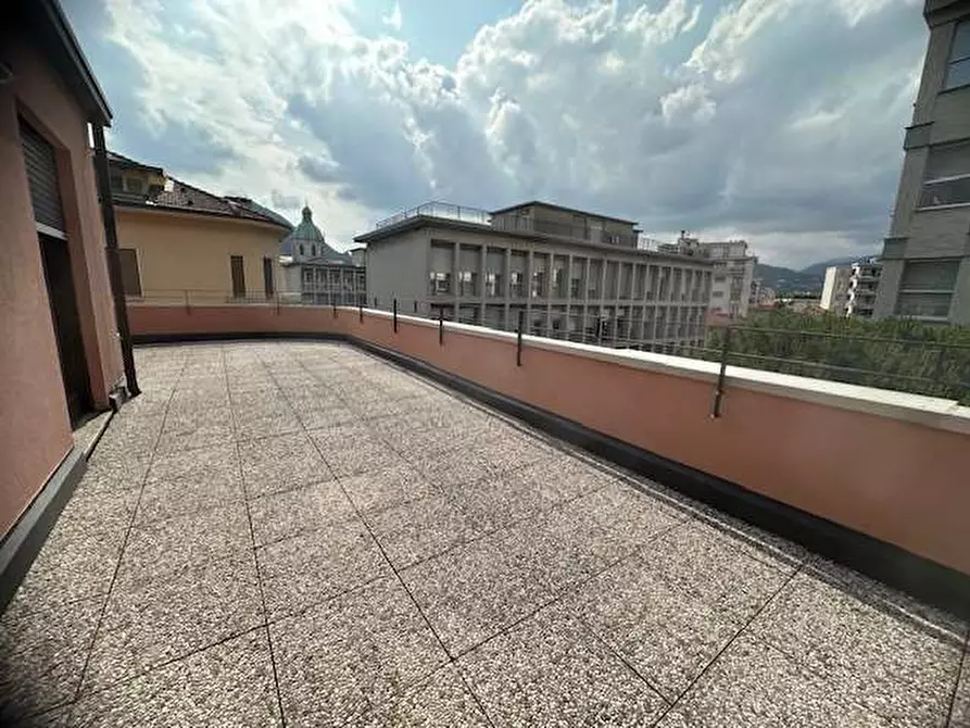 Immagine 8 di Appartamento in affitto  in Via Lega Insurrezionale 3 a Como