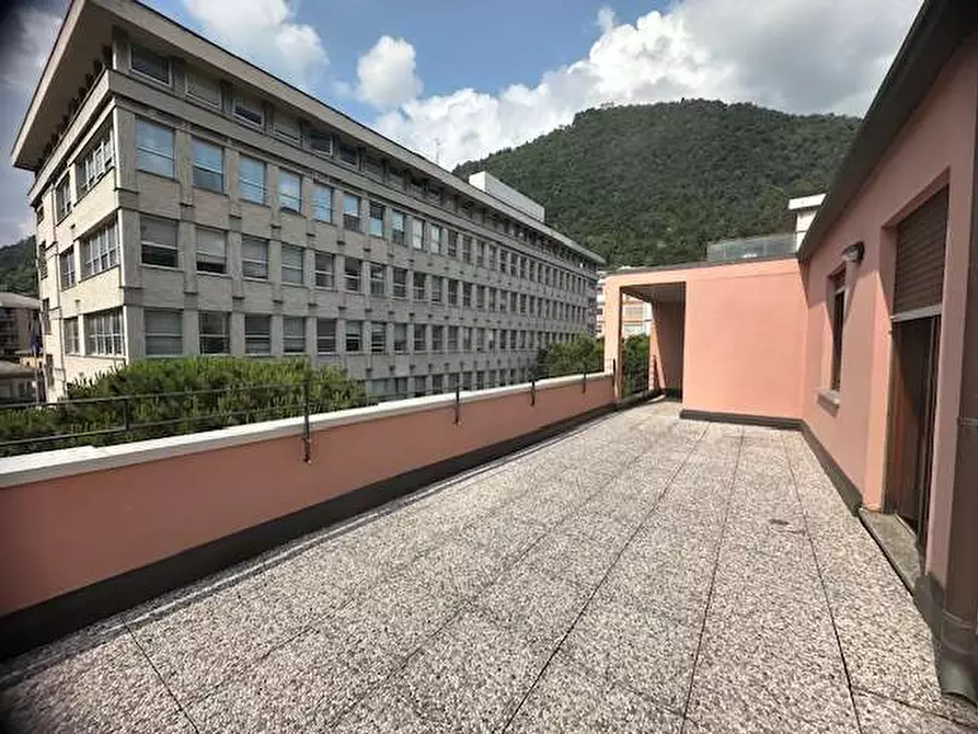 Immagine 12 di Appartamento in affitto  in Via Lega Insurrezionale 3 a Como