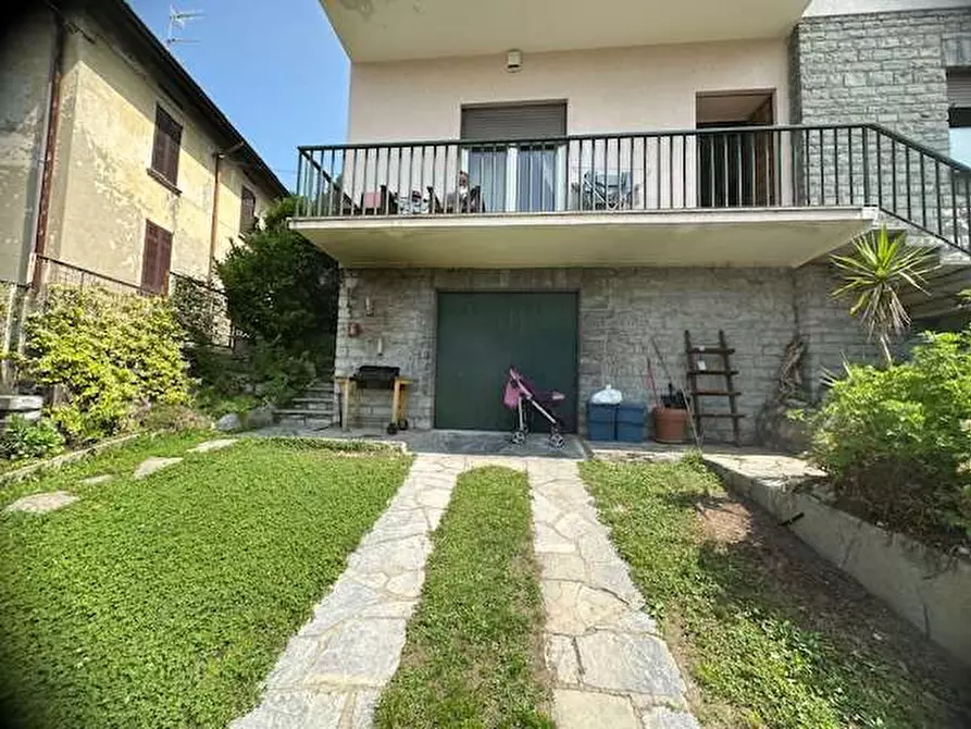 Immagine 22 di Appartamento in vendita  in Via Giustizia e Libertà  a Como