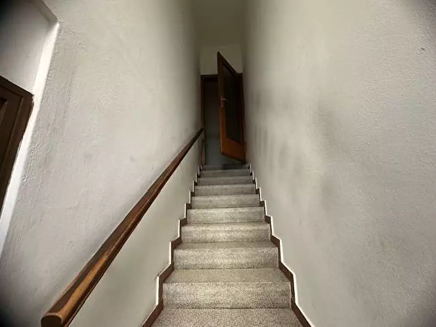 Immagine 28 di Villa in vendita  in Via Giovanni Battista Avignone  15 a Como