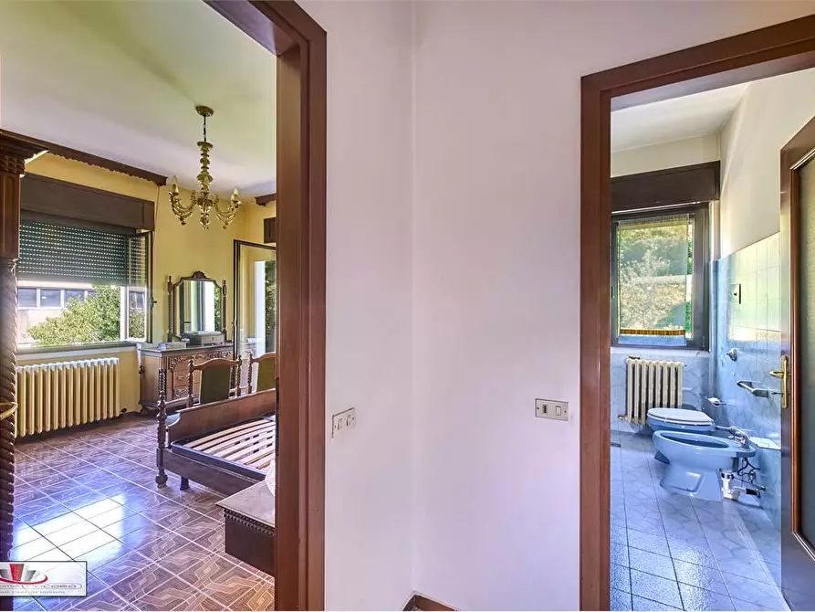 Immagine 18 di Villa in vendita  in Via Giovanni Battista Avignone  15 a Como