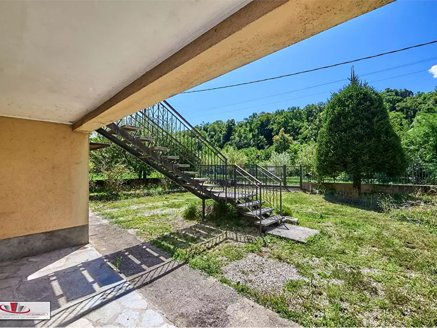 Immagine 5 di Villa in vendita  in Via Giovanni Battista Avignone  15 a Como