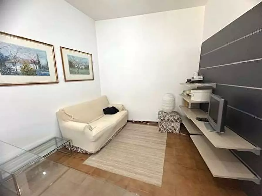 Immagine 4 di Appartamento in affitto  in Via Cadorna 11 a Como