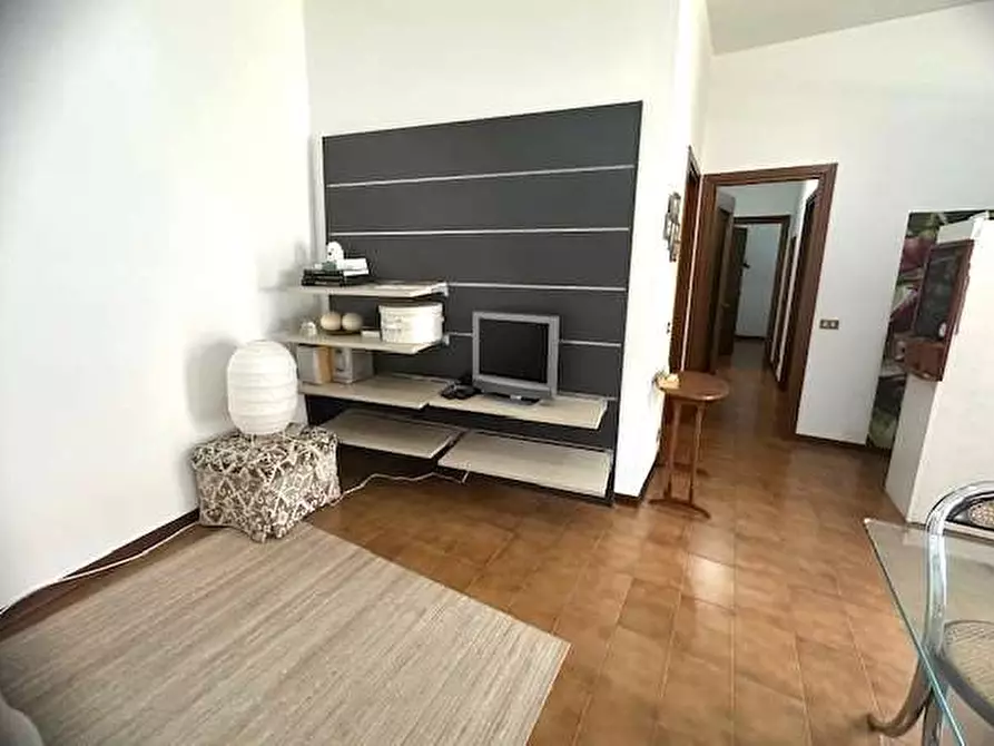 Immagine 6 di Appartamento in affitto  in Via Cadorna 11 a Como