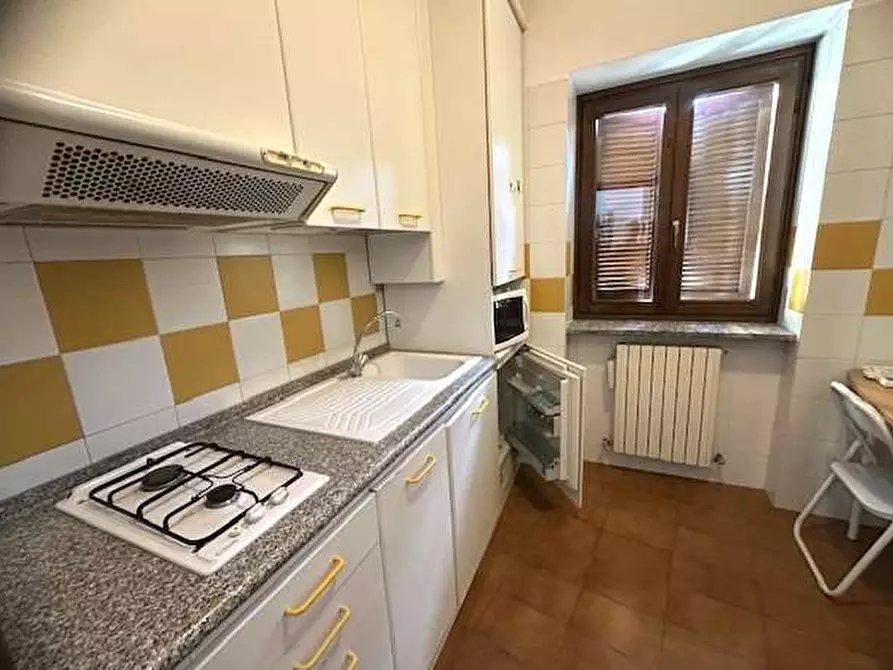 Immagine 10 di Appartamento in affitto  in Via Cadorna 11 a Como