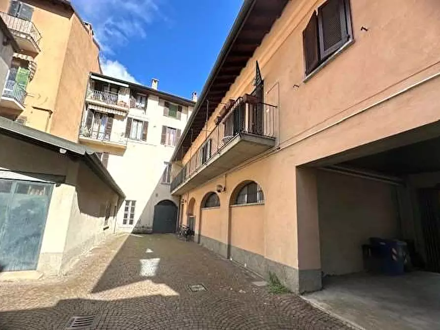 Immagine 20 di Appartamento in affitto  in Via Cadorna 11 a Como