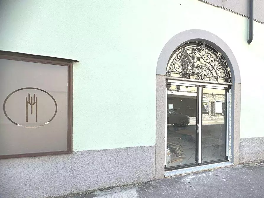 Immagine 12 di Monolocale in vendita  in Via Varesina 53 a Como