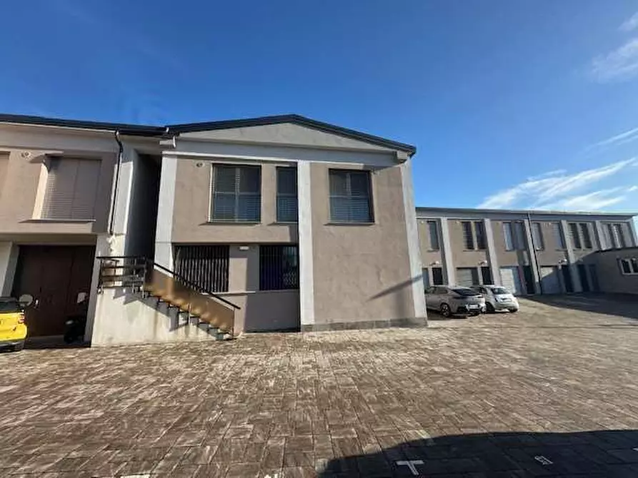 Immagine 16 di Appartamento in vendita  in Via Volta 12 a Uggiate-Trevano