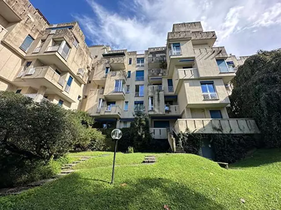 Immagine 3 di Appartamento in vendita  in Via Tommaso Grossi 32/A a Como