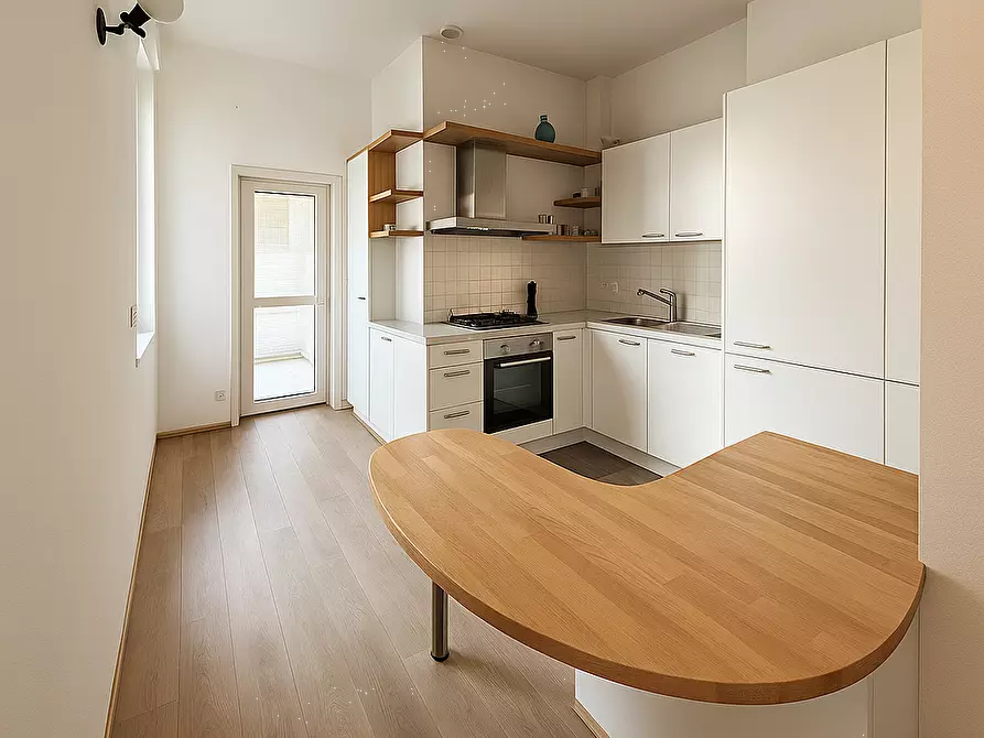 Immagine 11 di Appartamento in vendita  in Via Tommaso Grossi 32/A a Como