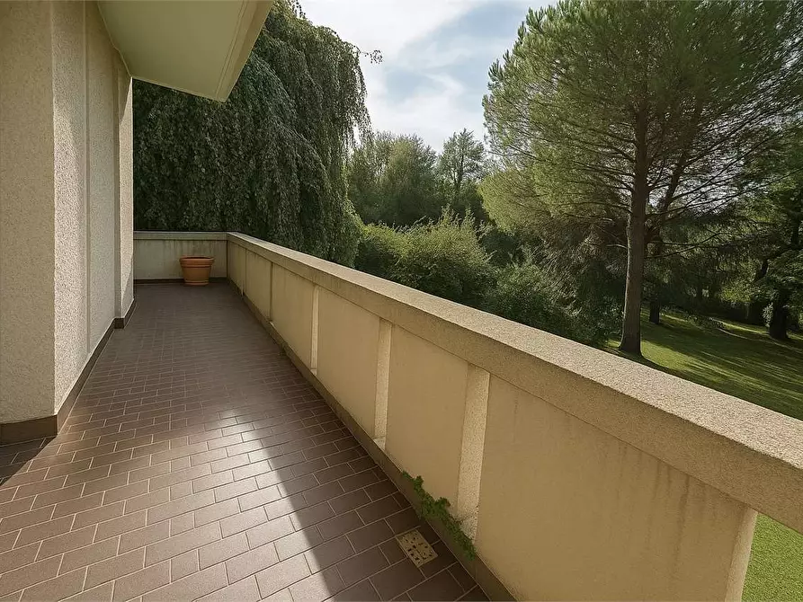 Immagine 22 di Appartamento in vendita  in Via Tommaso Grossi 32/A a Como