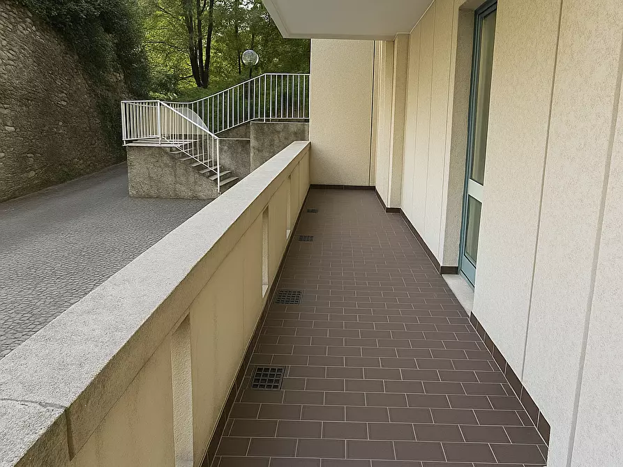 Immagine 6 di Appartamento in vendita  in Via Tommaso Grossi 32/A a Como