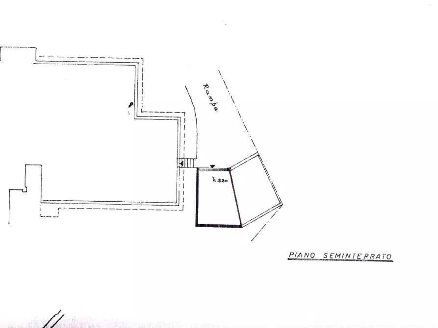 Immagine 28 di Appartamento in vendita  in Via Tommaso Grossi 32/A a Como