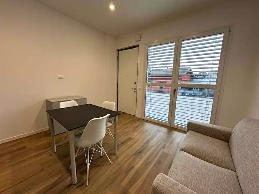 Immagine 4 di Appartamento in vendita  in Via Volta 12 a Uggiate-Trevano