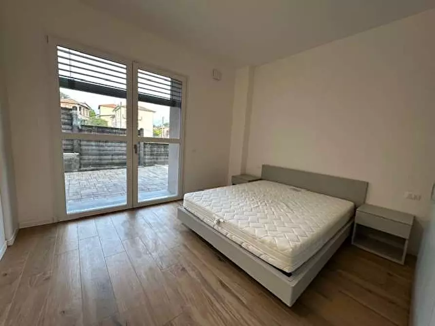 Immagine 9 di Appartamento in vendita  in Via Volta 12 a Uggiate-Trevano