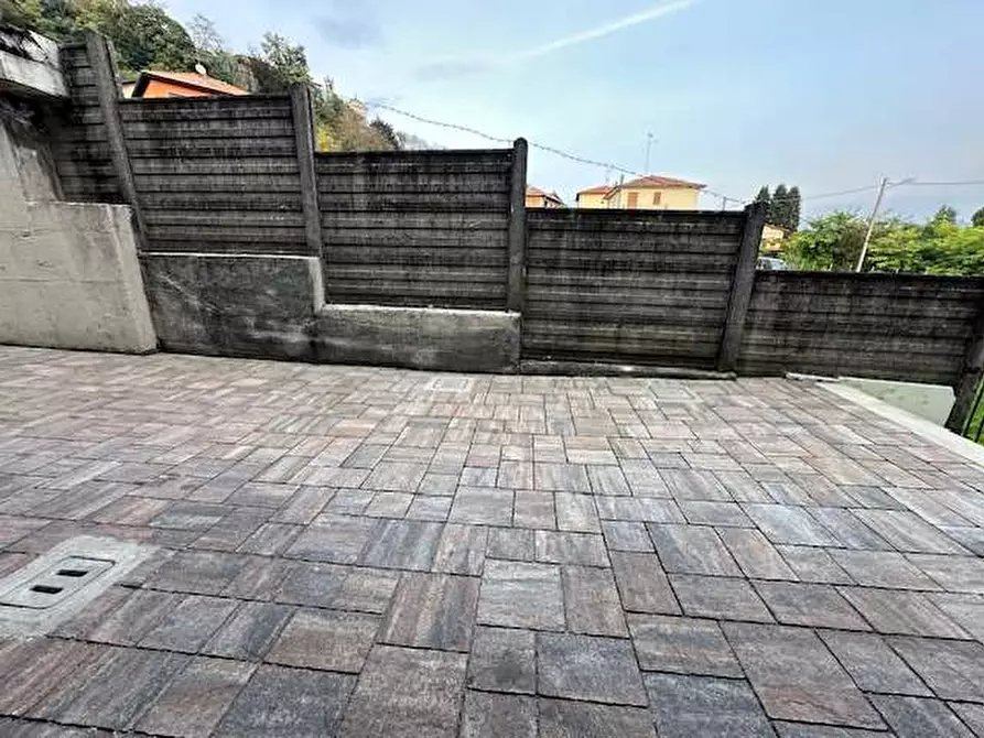 Immagine 13 di Appartamento in vendita  in Via Volta 12 a Uggiate-Trevano