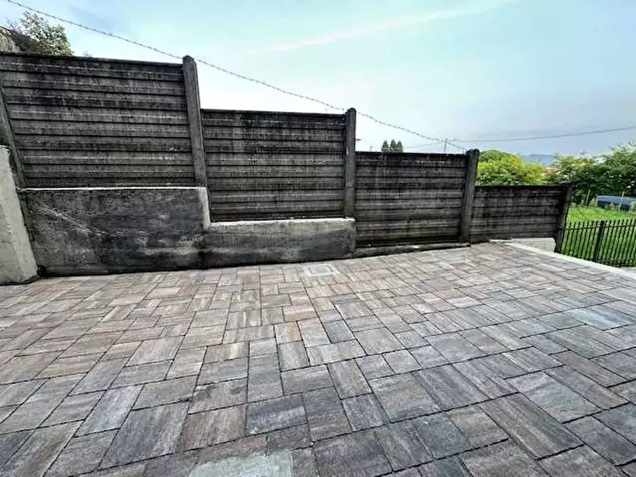 Immagine 14 di Appartamento in vendita  in Via Volta 12 a Uggiate-Trevano