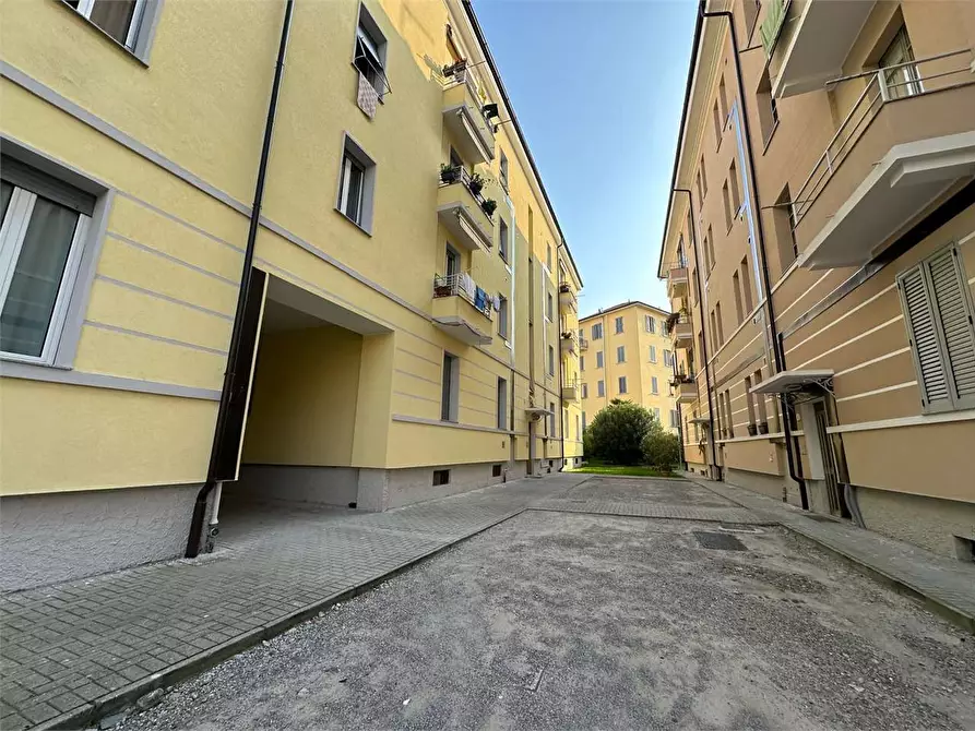 Immagine 19 di Trilocale in vendita  in Via Anzani 16 a Como