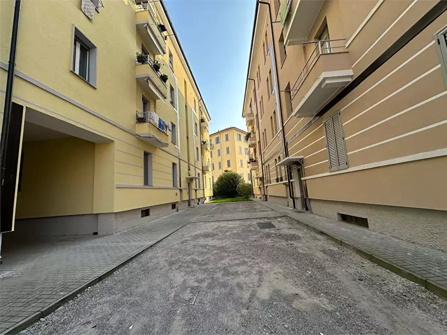 Immagine 20 di Trilocale in vendita  in Via Anzani 16 a Como