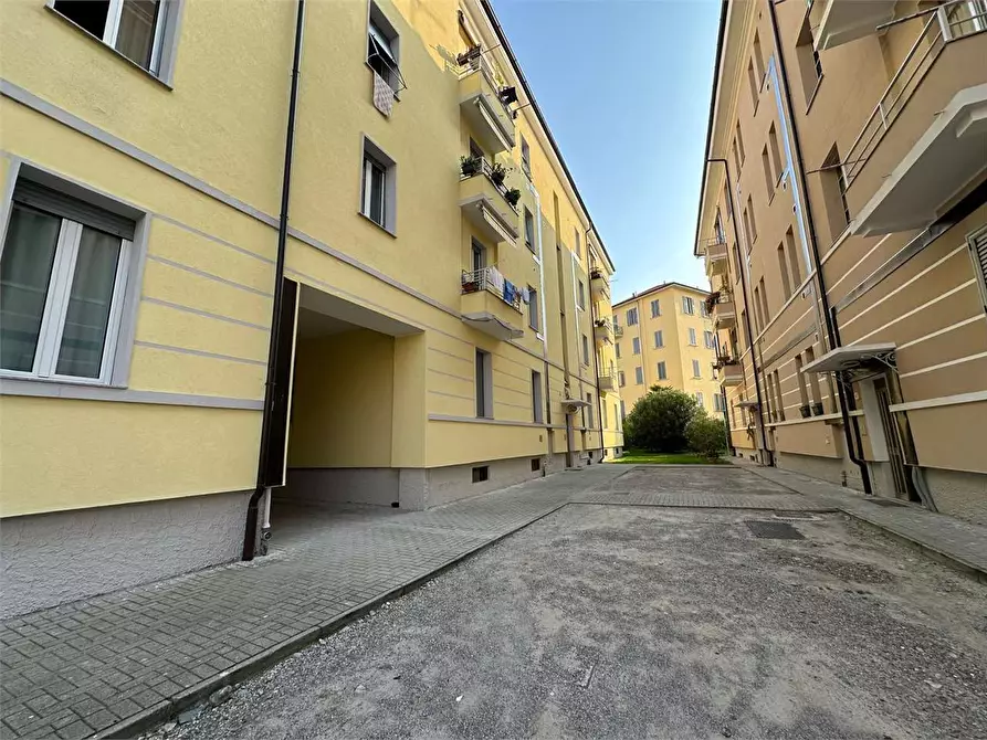 Immagine 23 di Trilocale in vendita  in Via Anzani 16 a Como