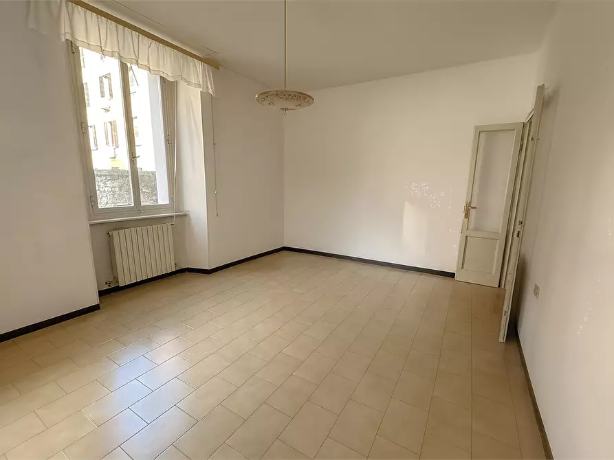 Immagine 3 di Trilocale in vendita  in Via Anzani 16 a Como