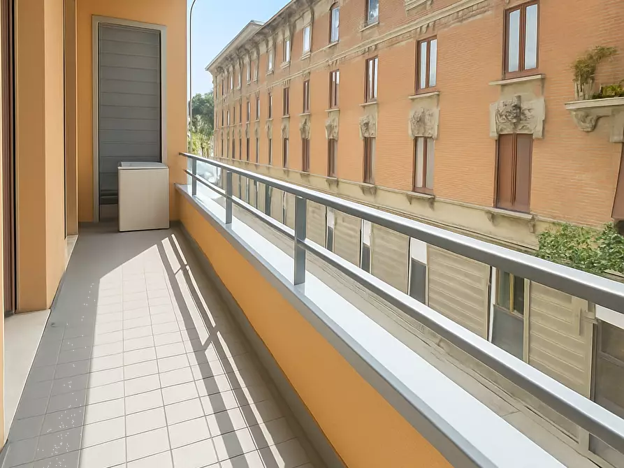 Immagine 11 di Appartamento in vendita  in Via Mentana 17 a Como