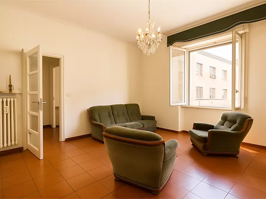 Immagine 5 di Appartamento in vendita  in Via Mentana 17 a Como