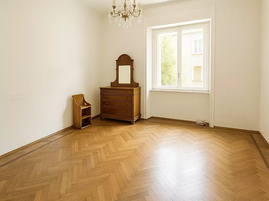 Immagine 15 di Appartamento in vendita  in Via Mentana 17 a Como