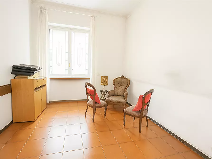 Immagine 14 di Appartamento in vendita  in Via Mentana 17 a Como