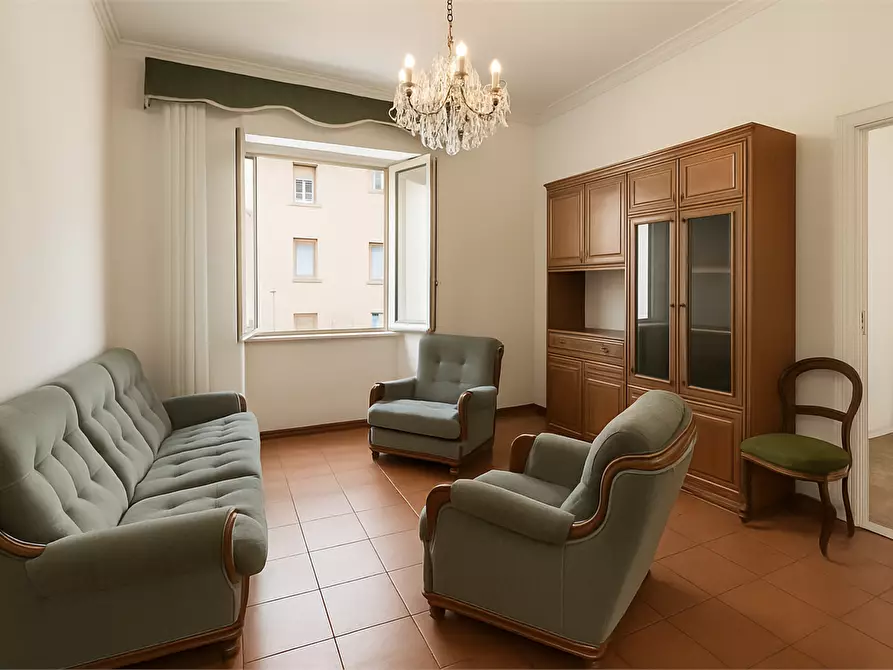 Immagine 3 di Appartamento in vendita  in Via Mentana 17 a Como