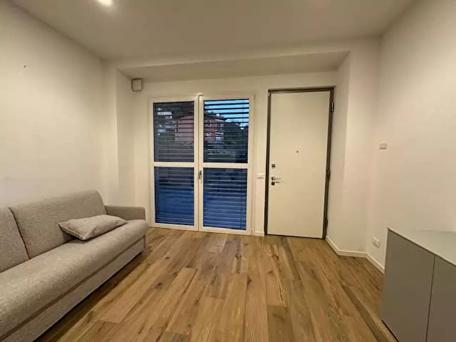 Immagine 3 di Appartamento in vendita  in Via Volta 12 a Uggiate-Trevano