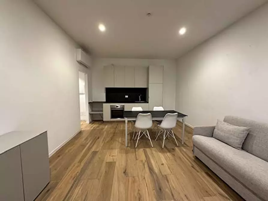 Immagine 5 di Appartamento in vendita  in Via Volta 12 a Uggiate-Trevano