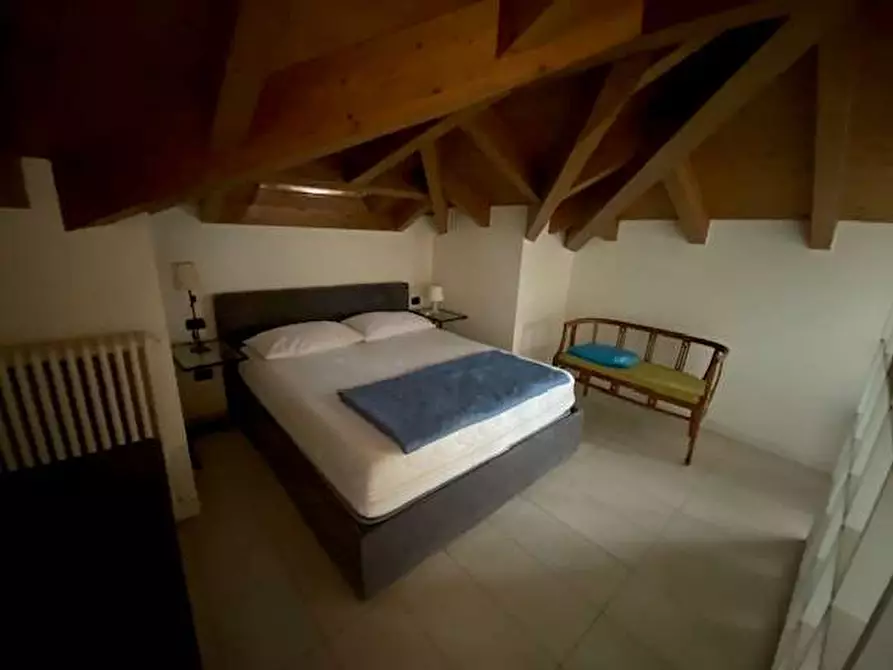 Immagine 16 di Mansarda in vendita  in Via Anzani 15 a Como