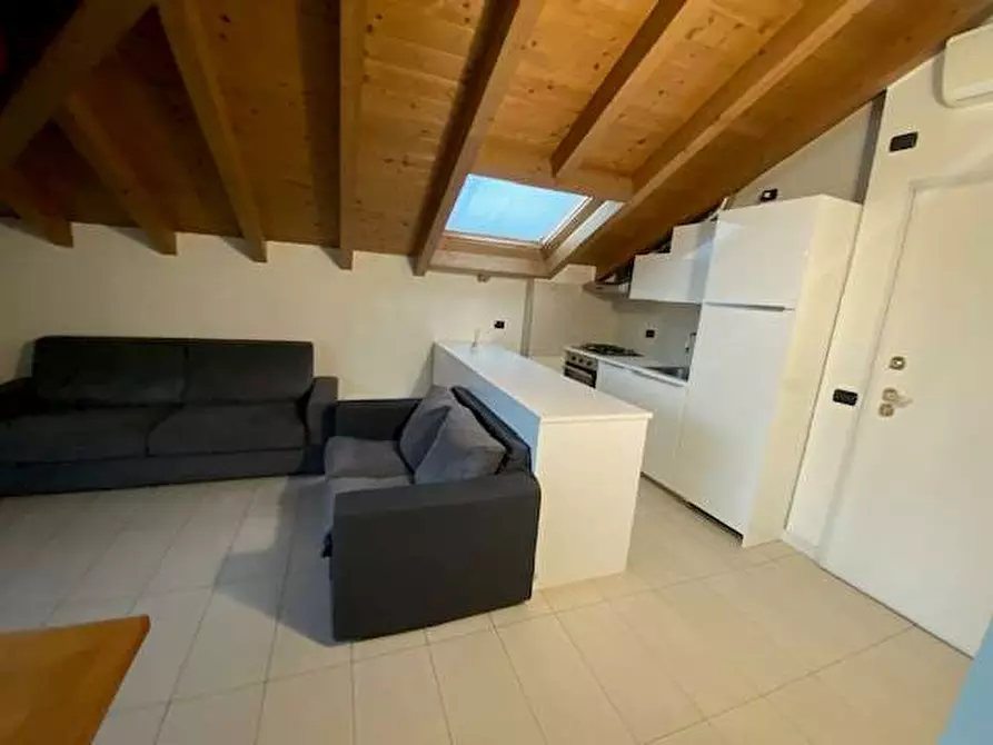 Immagine 13 di Mansarda in vendita  in Via Anzani 15 a Como