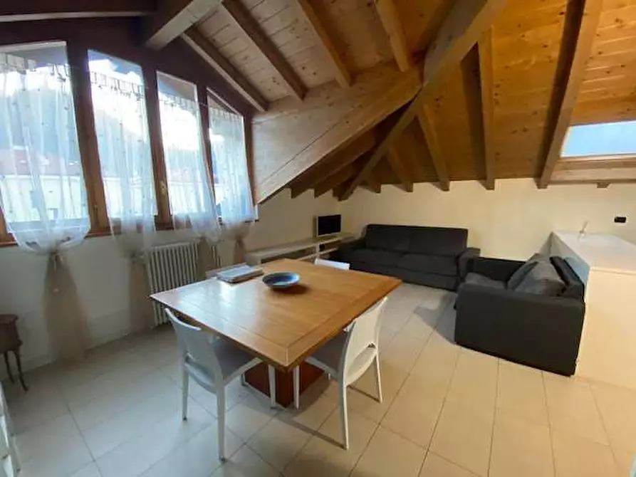 Immagine 3 di Mansarda in vendita  in Via Anzani 15 a Como