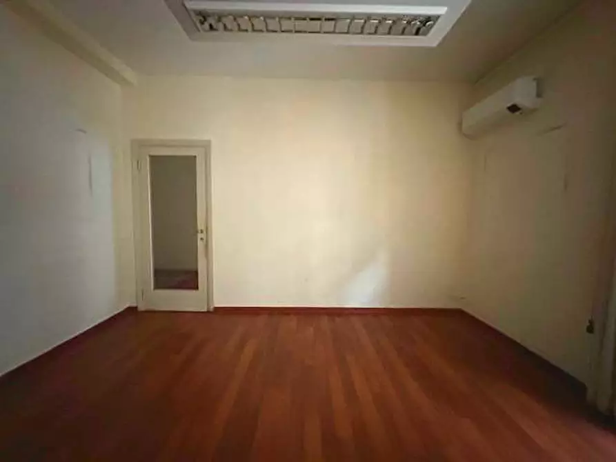 Immagine 6 di Bilocale in vendita  in Viale Masia 26 a Como