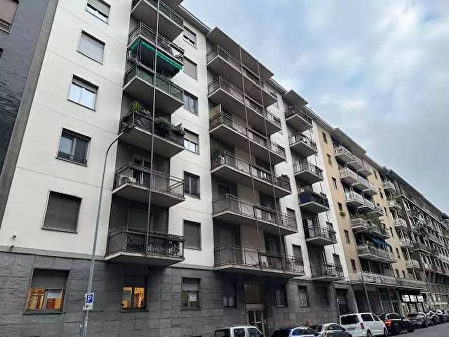 Immagine 2 di Quadrilocale in vendita  in Viale Masia 26 a Como