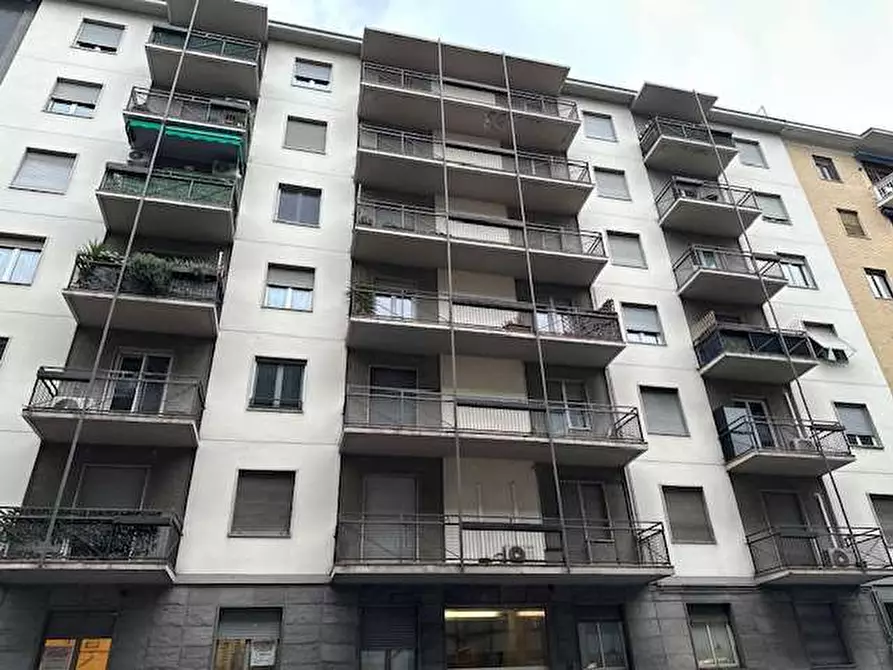Immagine 1 di Quadrilocale in vendita  in Viale Masia 26 a Como